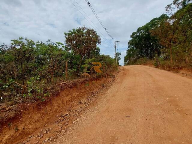 #1090 - Fazendinha para Venda em Jaboticatubas - MG - 2